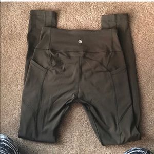 Lululemon All the right places full length sz 4